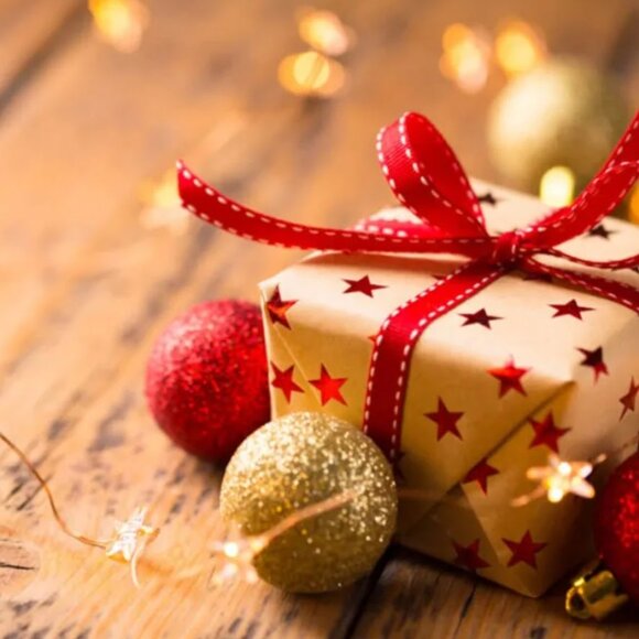 🎅Mystery Santa’s 🎅 Christmas Gift Box 📦 - Picture 3 of 10